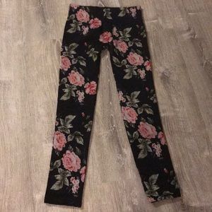🌺NEW Floral Leggings🌺